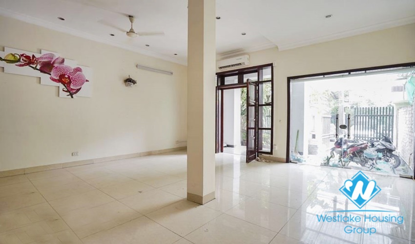 3-storey villa 126m2 4 bedrooms for rent in Ciputra